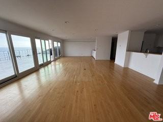 18139 Coastline Dr #4 - Photo 5 of 8