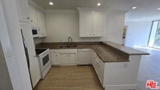 827 2nd St #307 - Photo 5 of 8