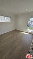 827 2nd St #307 - Photo 7 of 8