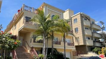 featured image of 11807 Dorothy St #3