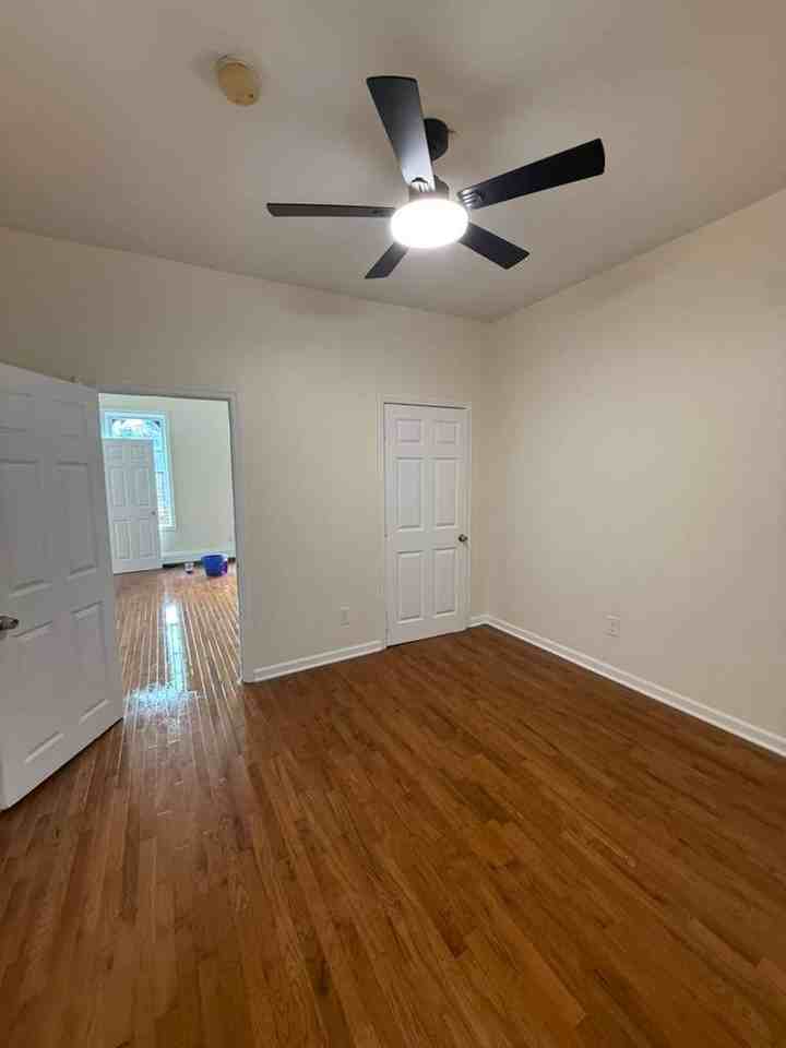 448 Wyona St #3 - Photo 4 of 8