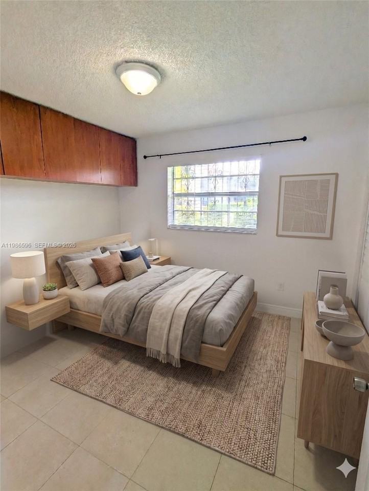 4050 Nw 135th St #8-9 - Photo 5 of 8