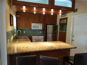 1183 Se 6th Ct - Photo 5 of 8