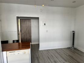 637 12th St #6 - Photo 1 of 1