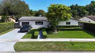 5741 Sw 95th Ct - Photo 1 of 1