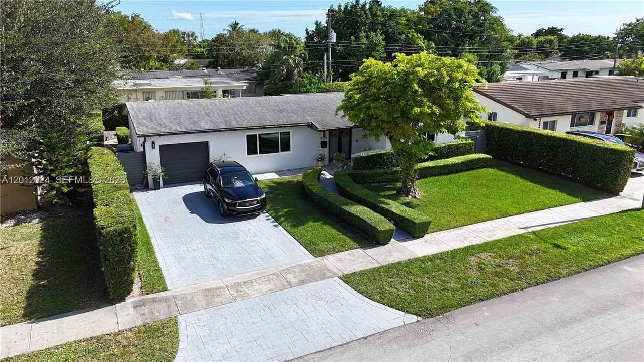 5741 Sw 95th Ct - Photo 3 of 25