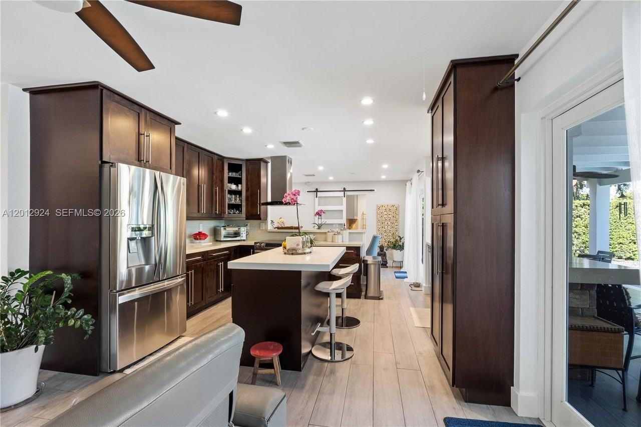 5741 Sw 95th Ct - Photo 4 of 25