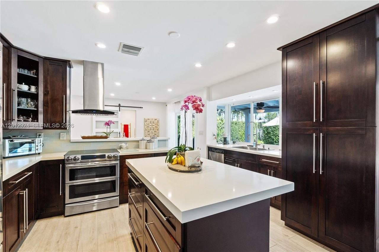 5741 Sw 95th Ct - Photo 6 of 25