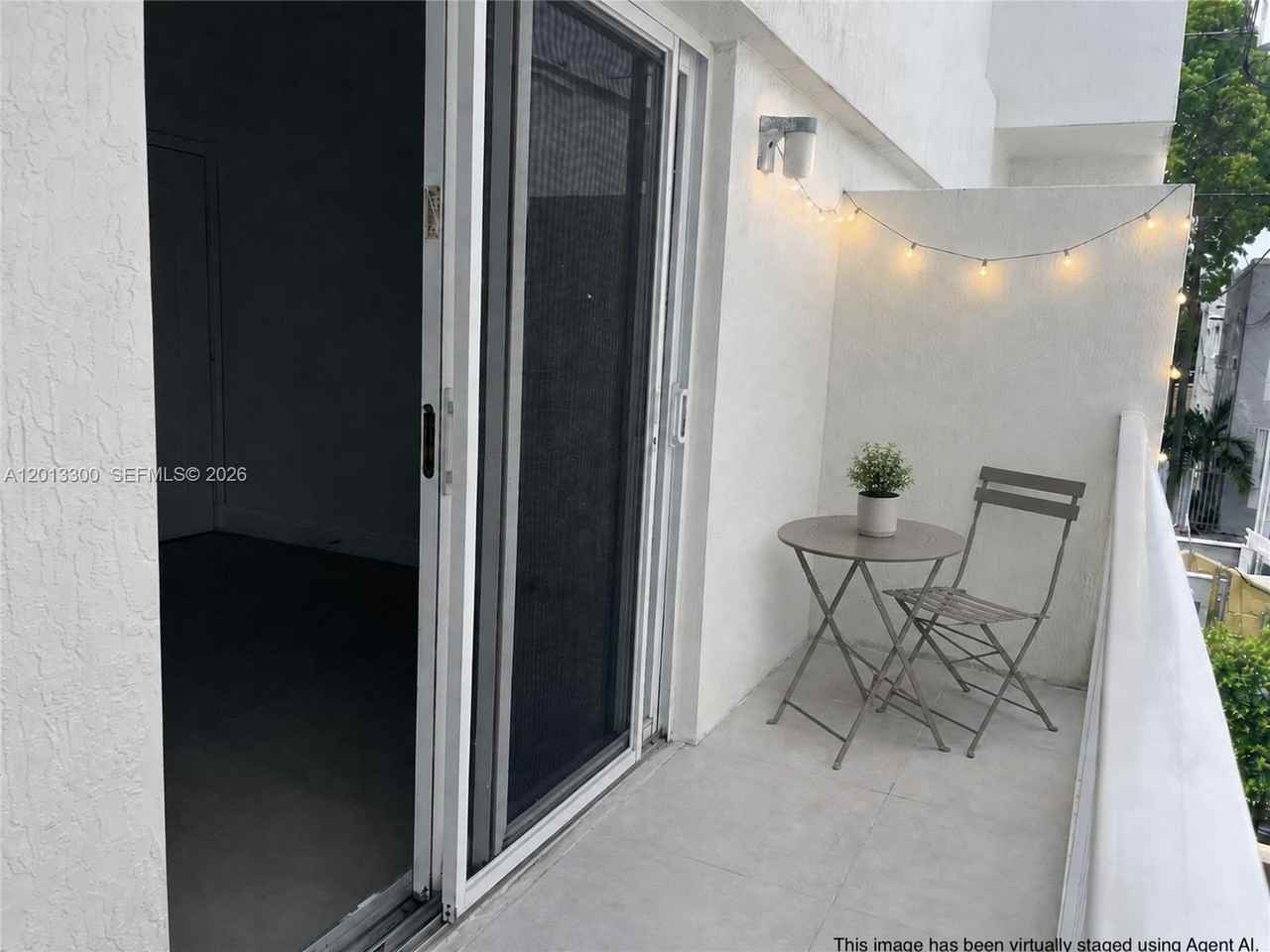 1020 Sw 4th St #102 - Photo 4 of 14