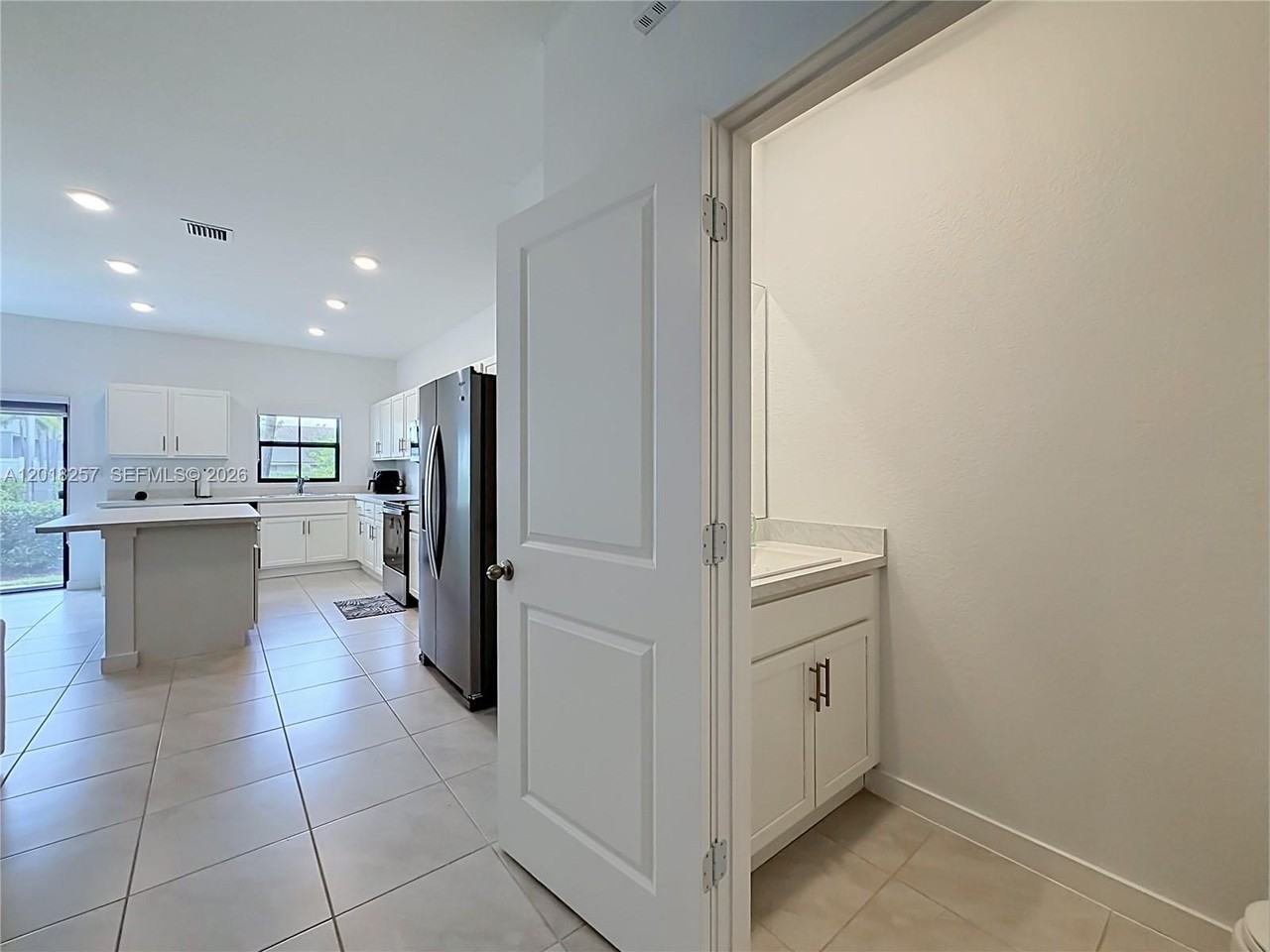 939 Nw 3rd Ter #939 - Photo 6 of 41
