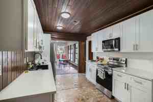 featured image of 79th Ave