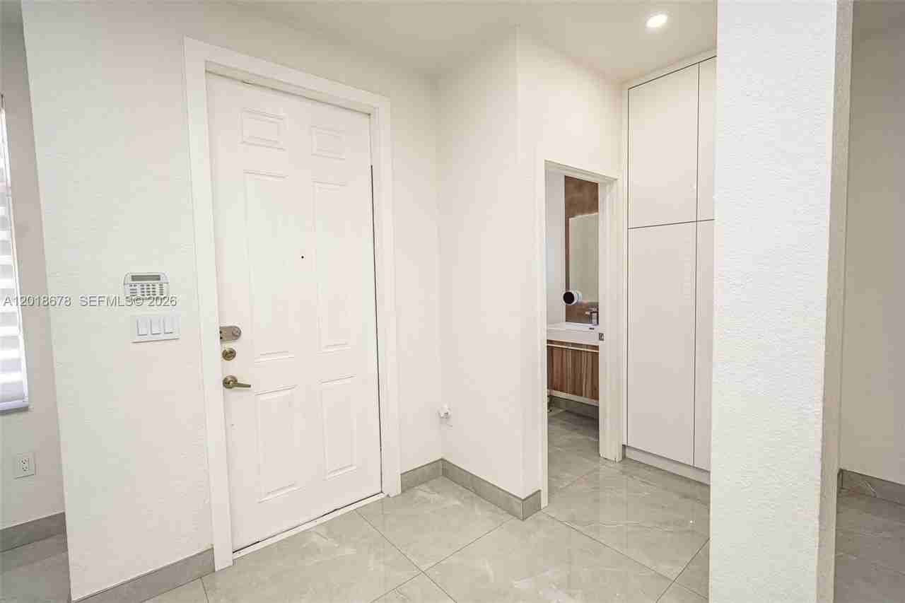 14267 Sw 272nd Ln - Photo 6 of 50