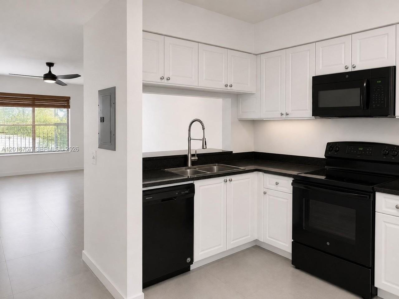 38 Key West Ct #38 - Photo 4 of 13