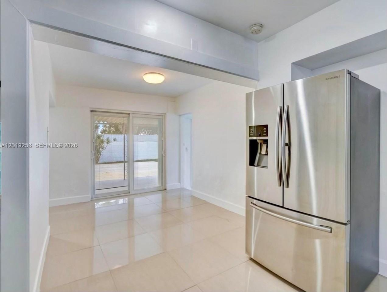 9494 Sw 39th St - Photo 3 of 15
