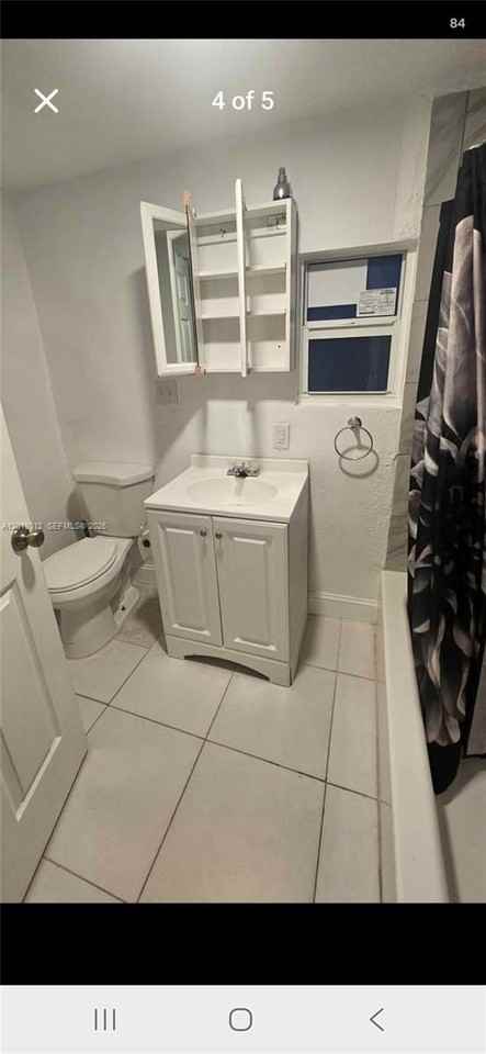 4606 Nw 21st Ave #1 - Photo 2 of 4