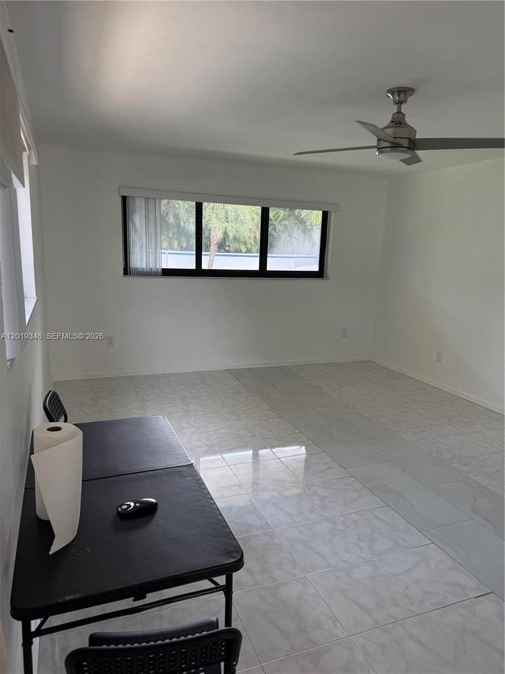 18510 Atlantic Blvd - Photo 5 of 10