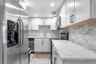 2970 Ne 16th Ave #208 - Photo 1 of 1