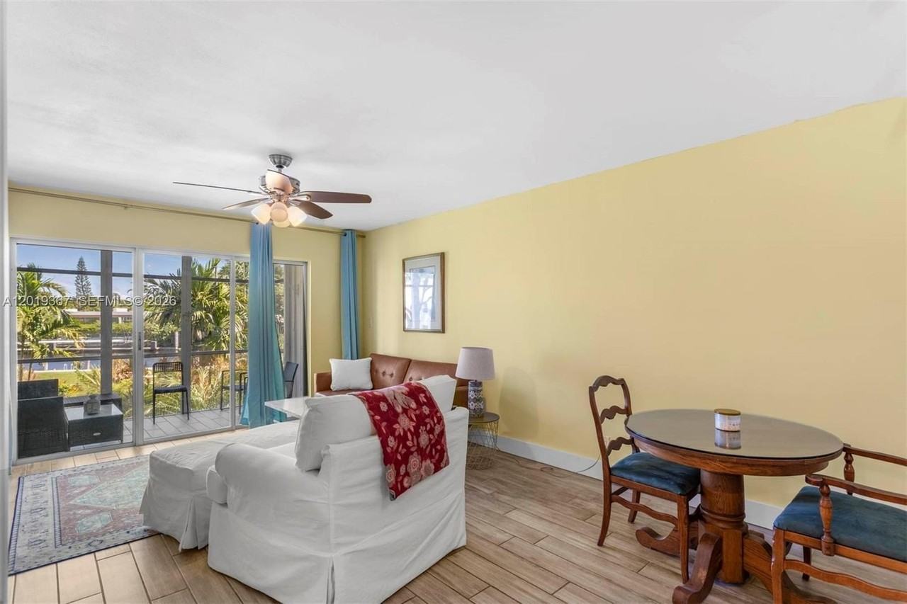 2970 Ne 16th Ave #208 - Photo 5 of 20