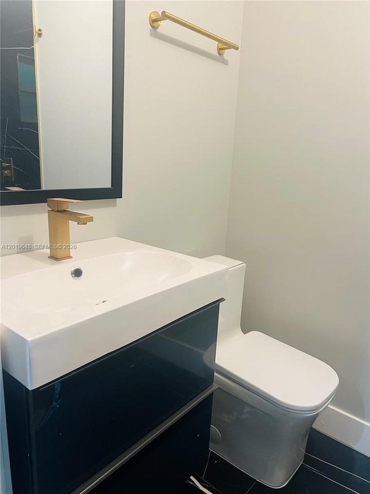 1126 Nw 58th Ter - Photo 2 of 8