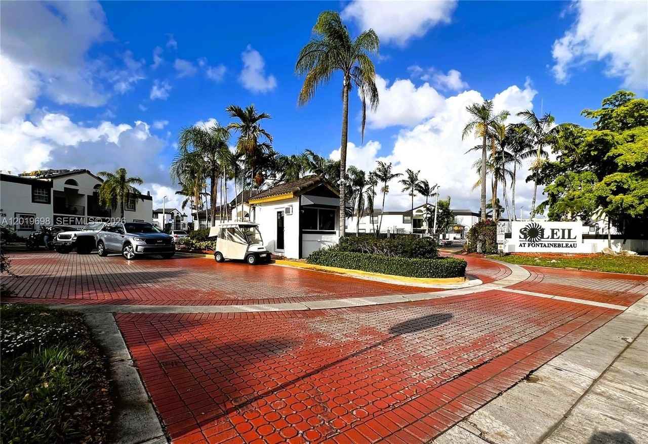 9715 Fontainebleau Blvd #E209