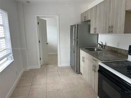 featured image of 4245 Nw 24th Ave #1