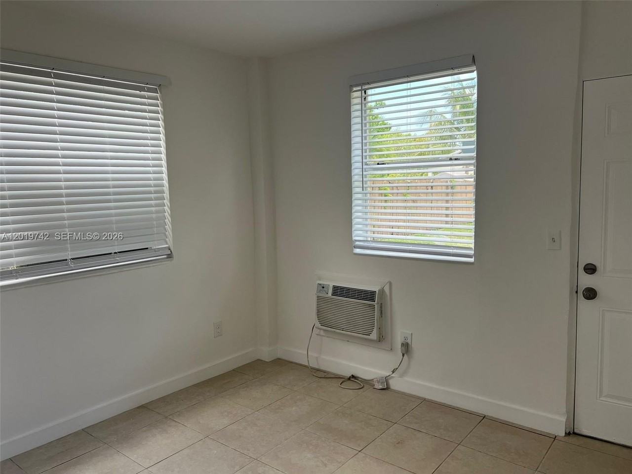 4245 Nw 24th Ave #1 - Photo 4 of 17