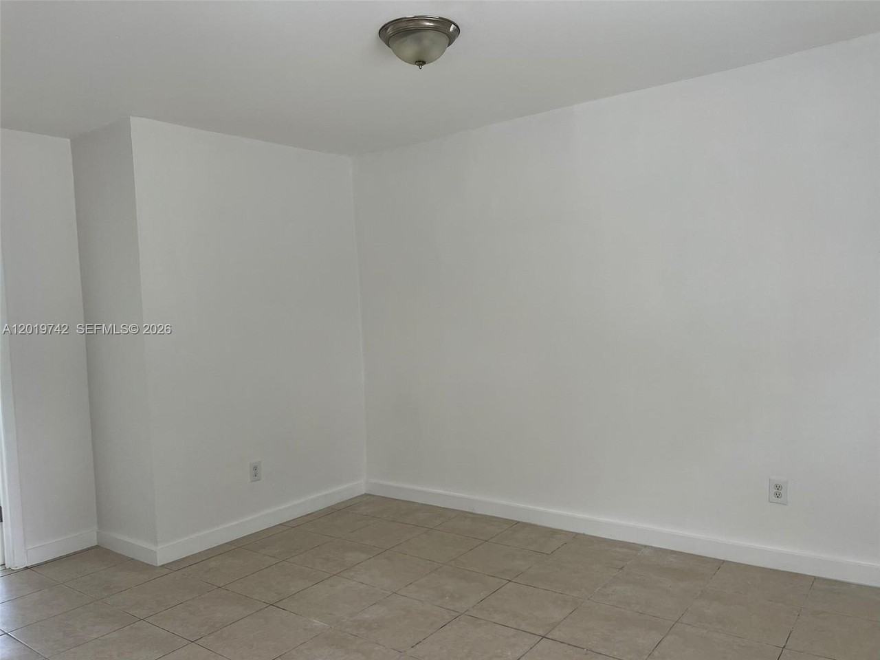 4245 Nw 24th Ave #1 - Photo 5 of 17