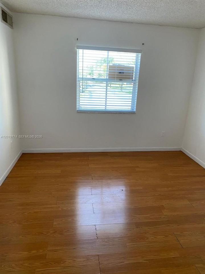 8240 Sw 210th St #111 - Photo 7 of 11