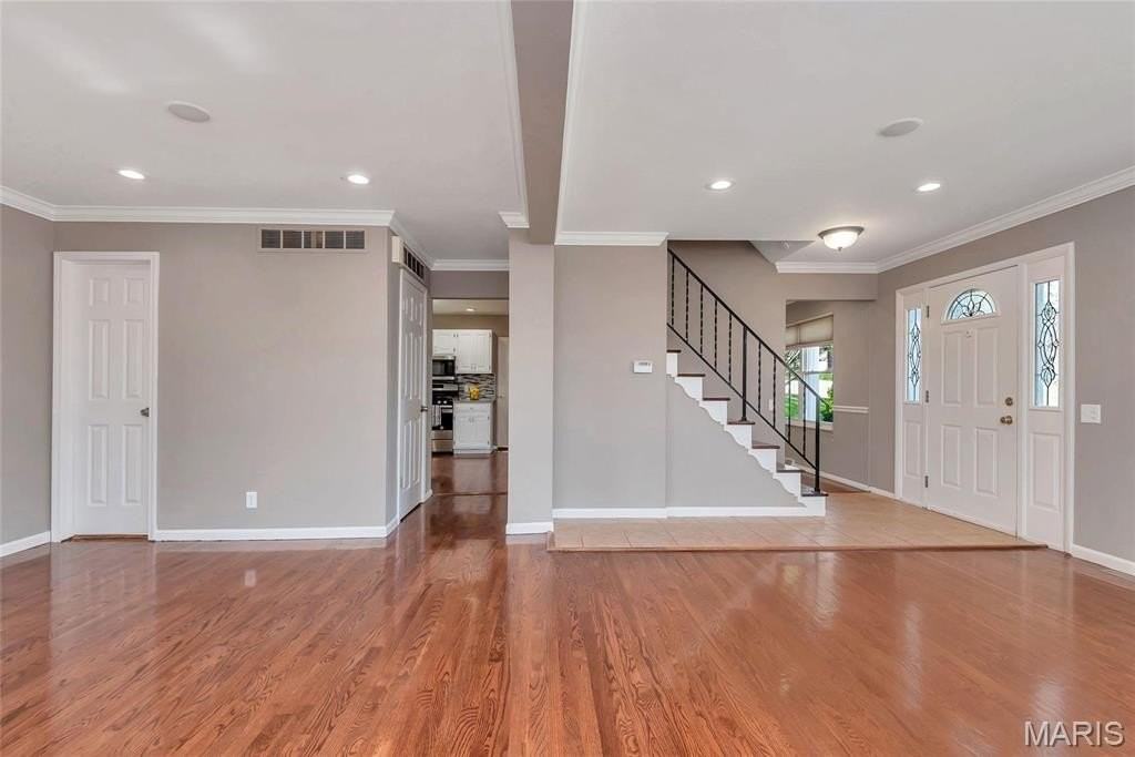 4562 Tauneybrook Dr - Photo 7 of 32