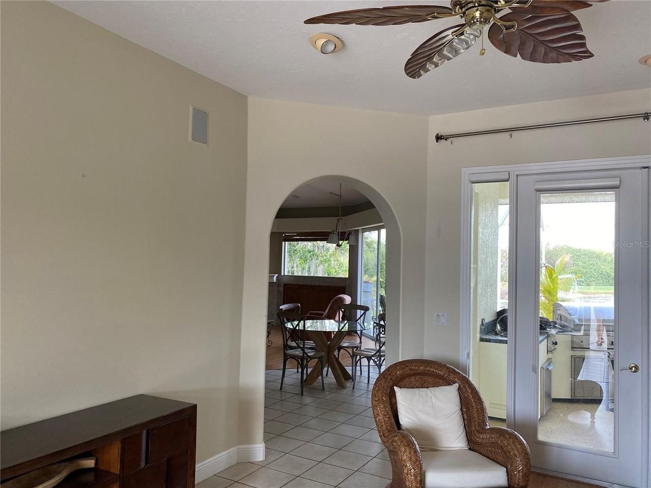 8758 Wild Dunes Dr - Photo 6 of 40