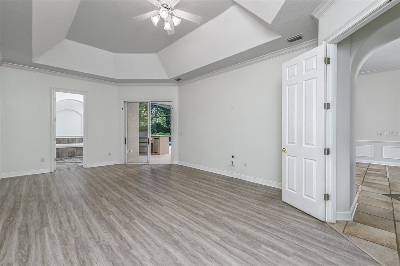 4094 Cardinal Glen Pl - Photo 4 of 35