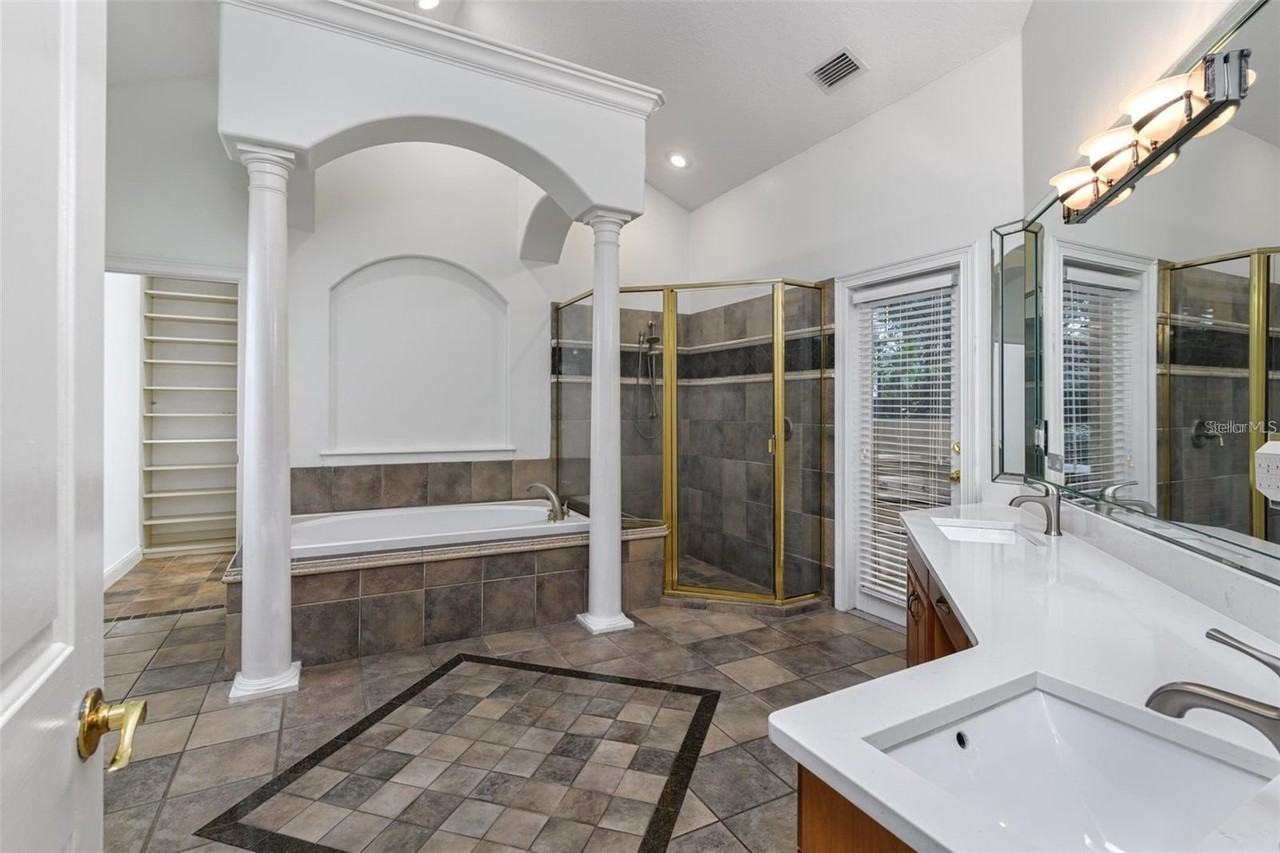 4094 Cardinal Glen Pl - Photo 5 of 35