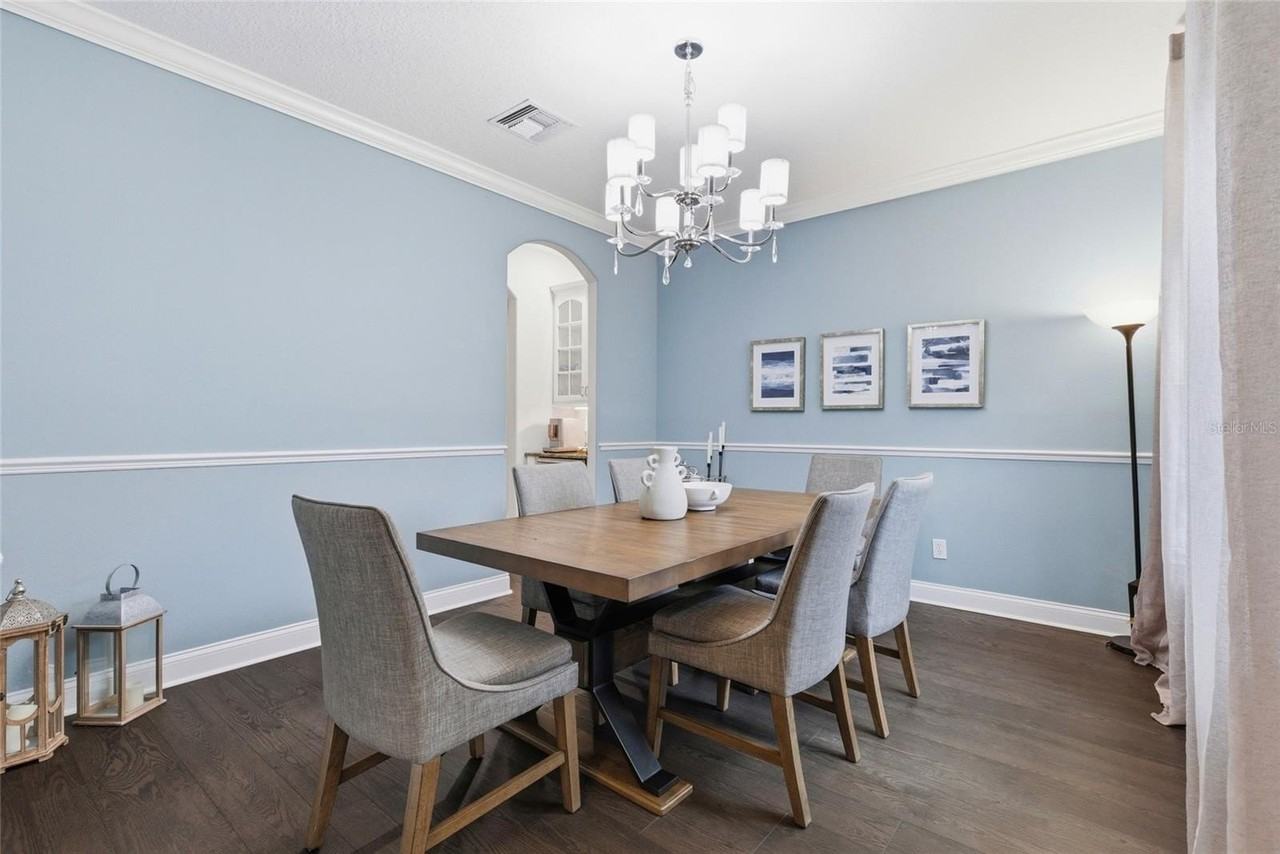 15029 Green Valley Blvd - Photo 4 of 39