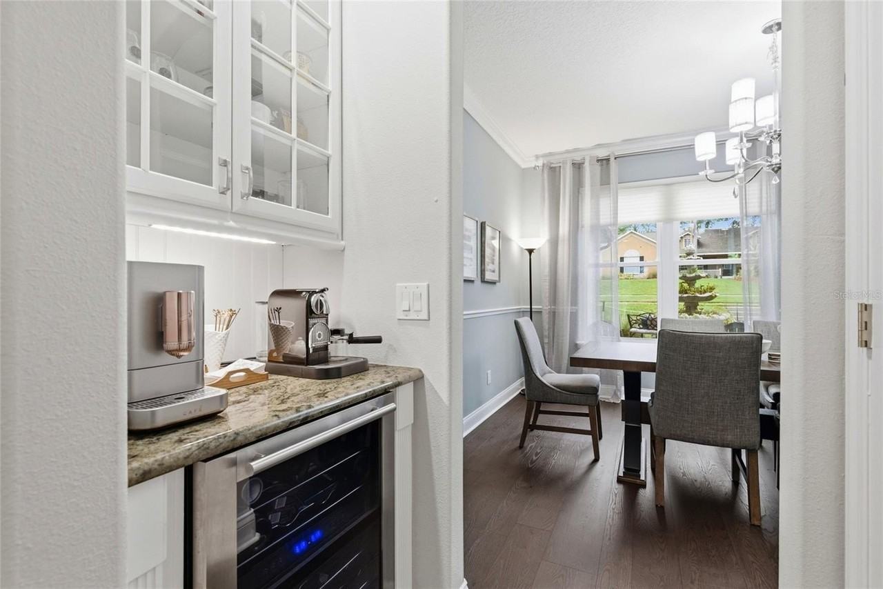 15029 Green Valley Blvd - Photo 6 of 39