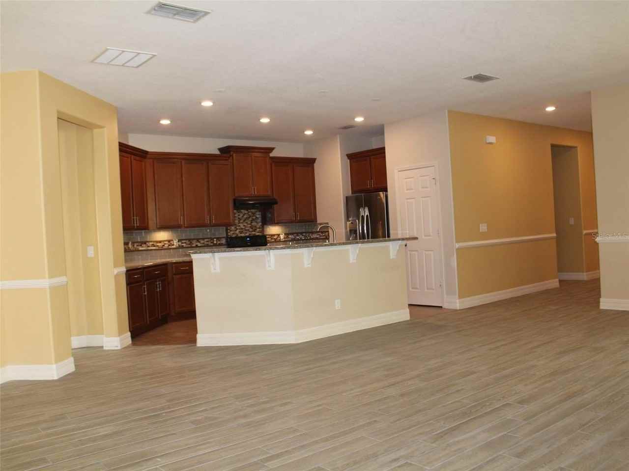 12067 Sumter Dr - Photo 6 of 27