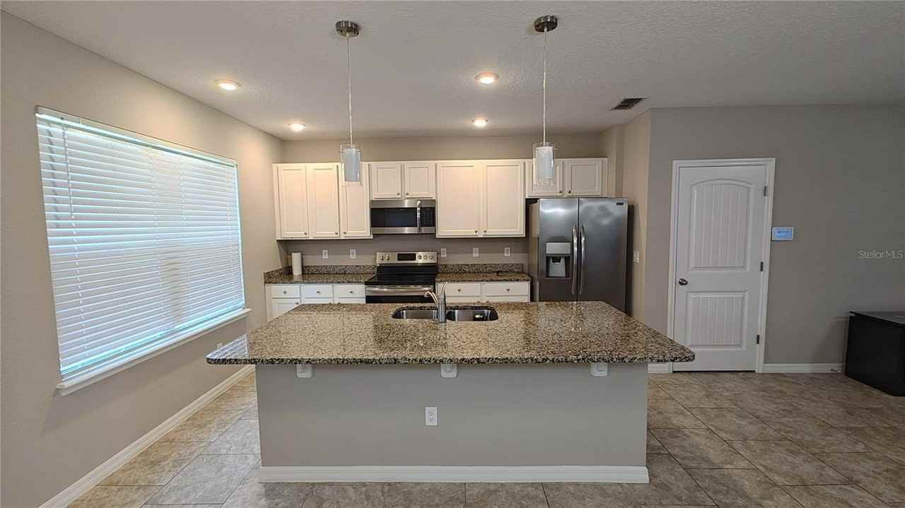 16039 Juniper Inlet Aly - Photo 4 of 21