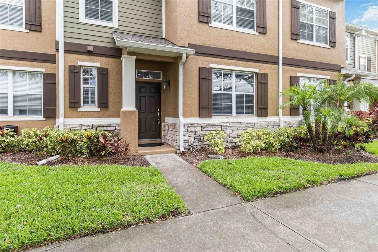 2243 J Lawson Blvd - Photo 4 of 32