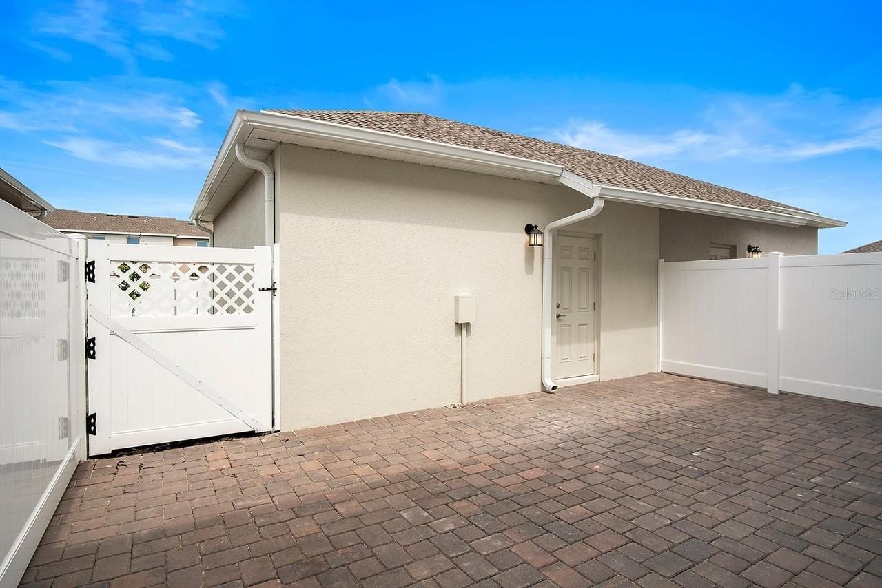 5643 Quiet Palm Loop - Photo 3 of 18