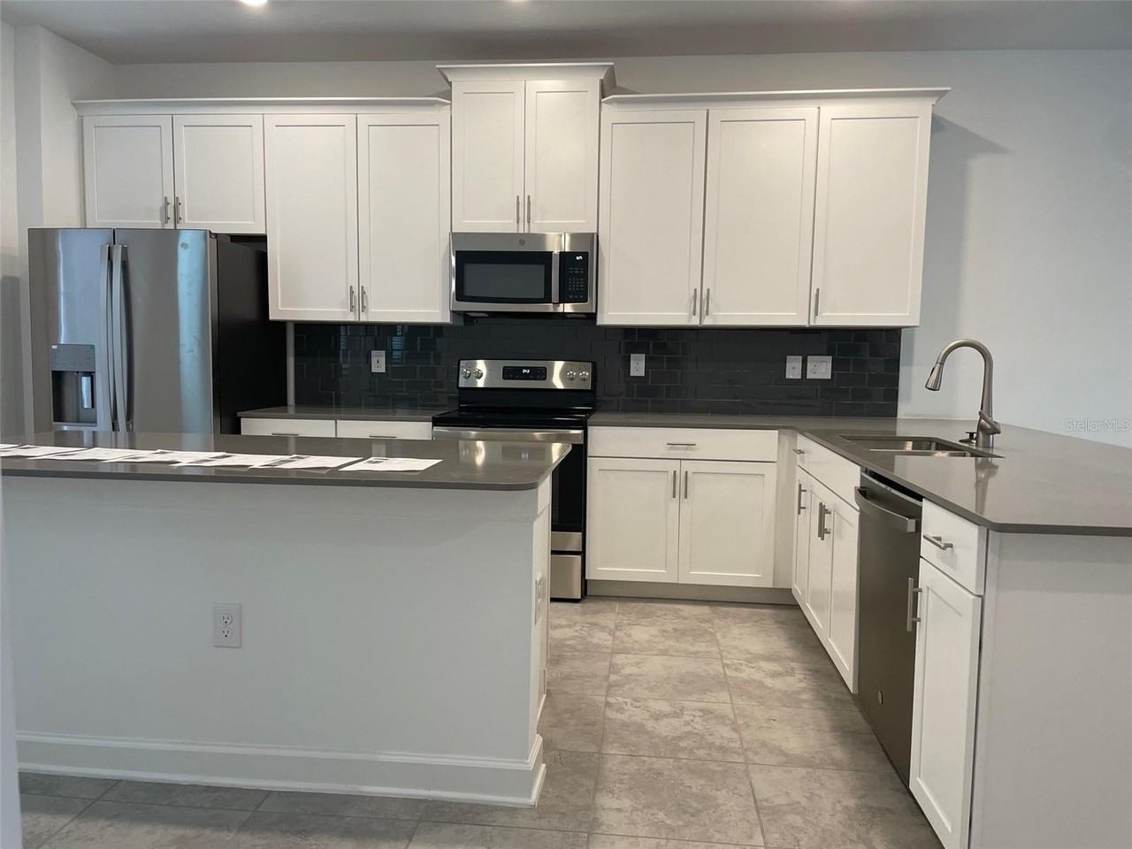 5643 Quiet Palm Loop - Photo 4 of 18