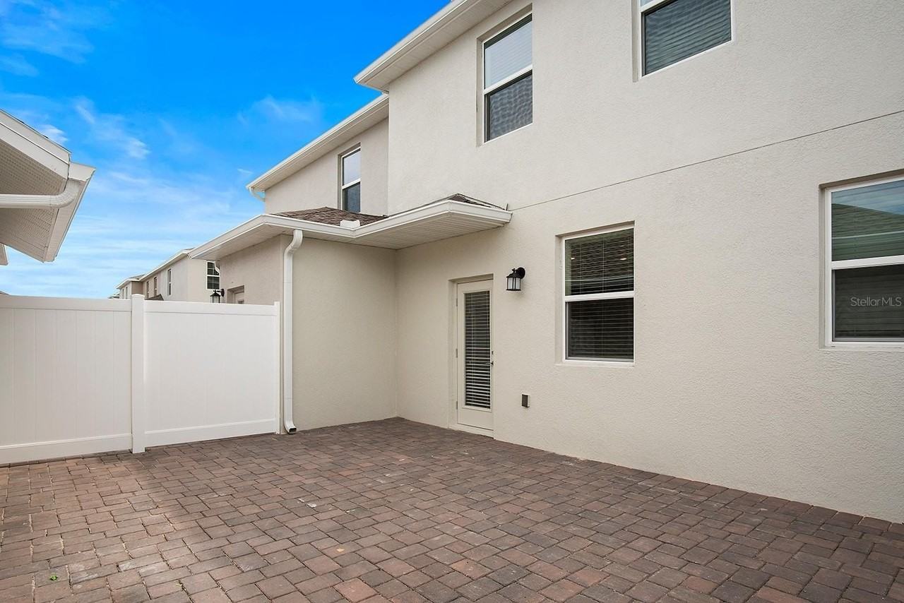 5643 Quiet Palm Loop - Photo 5 of 18