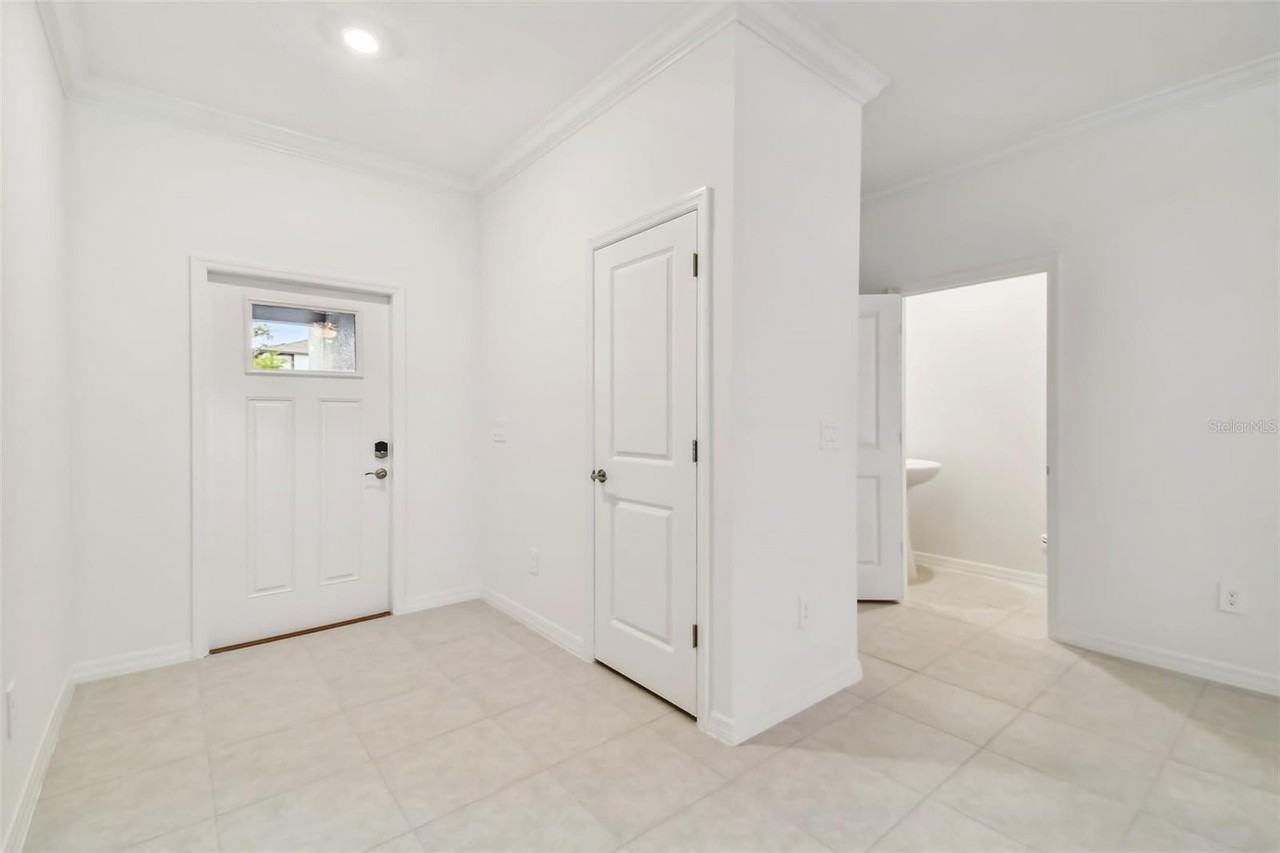 36406 Well Hill Way - Photo 5 of 50