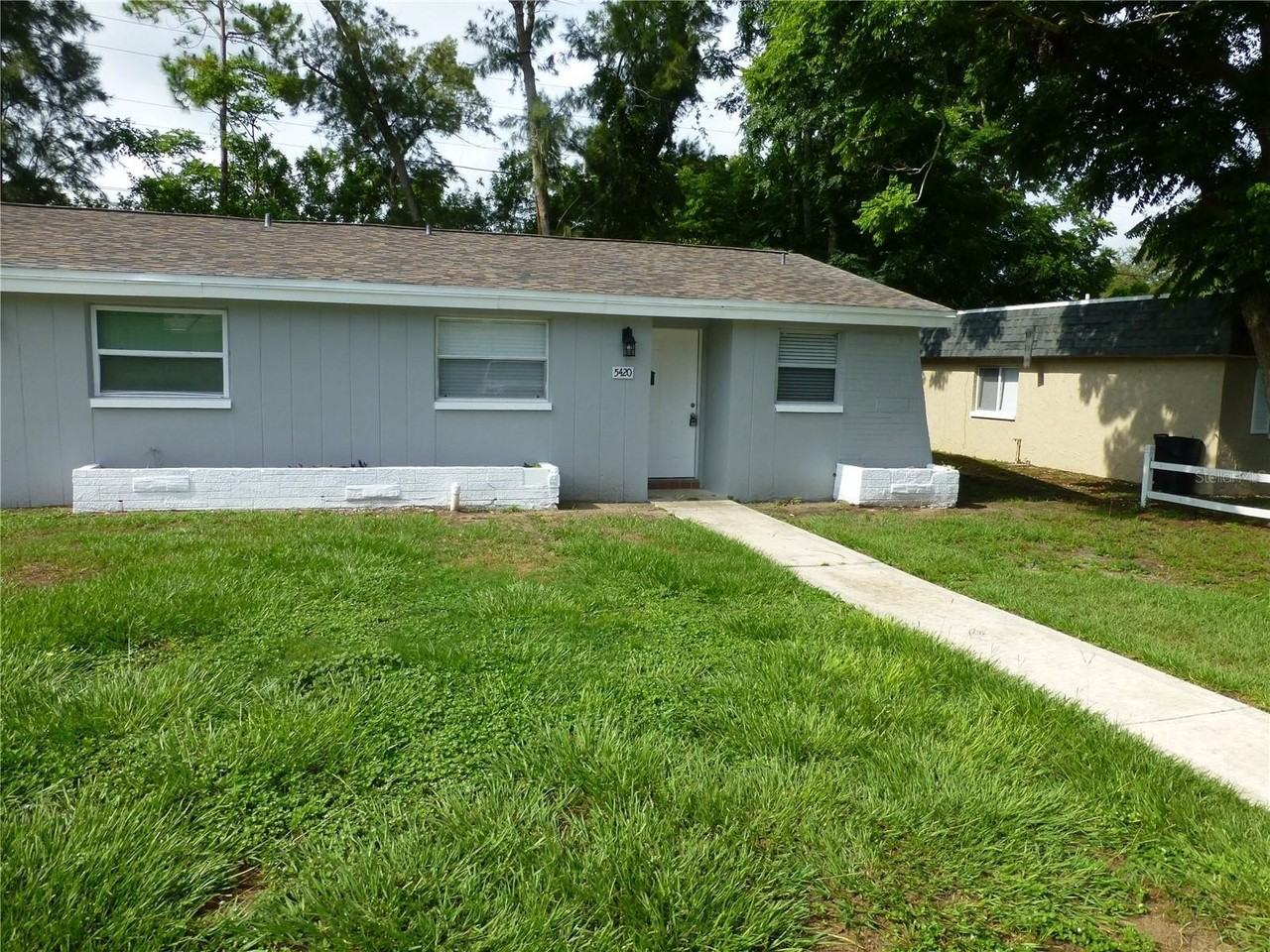 5420 Reef Dr - Photo 2 of 9