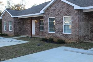 featured image of 1007 Bassett Dr