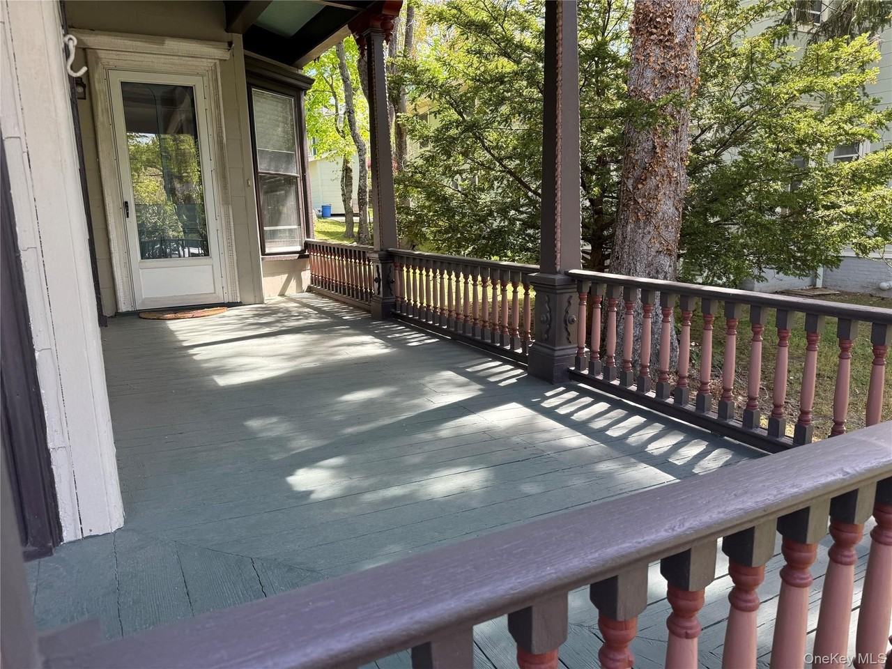 805 Main St - Photo 2 of 31