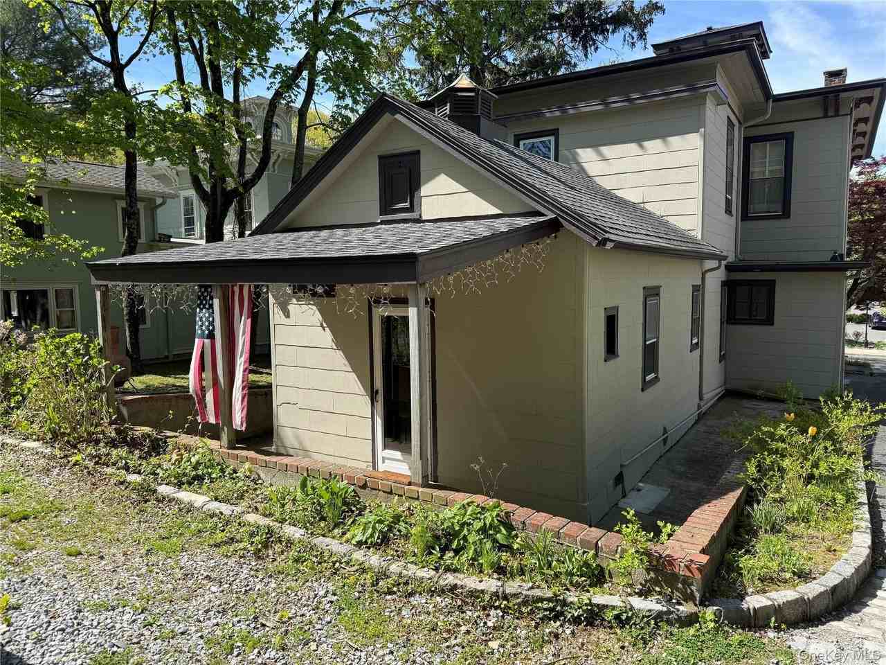 805 Main St - Photo 6 of 31