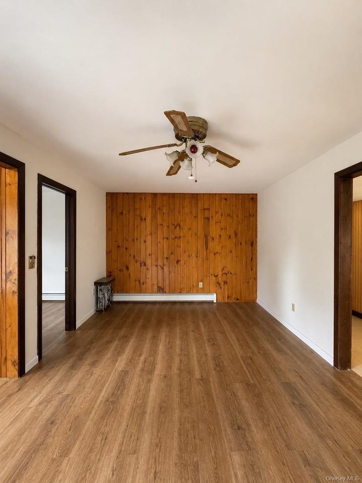 809 Tower Ave - Photo 7 of 19