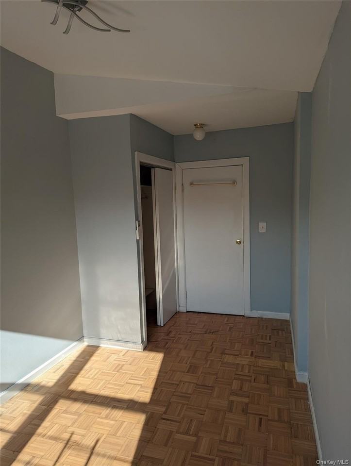 10506 Pinegrove St #2ndFL - Photo 3 of 21