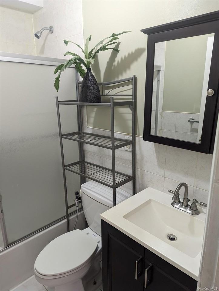 10506 Pinegrove St #2ndFL - Photo 4 of 21