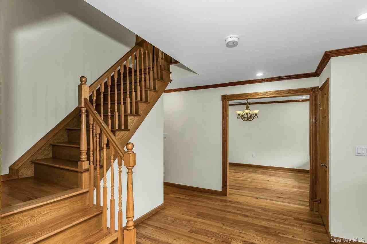 717 3rd Ave - Photo 5 of 30