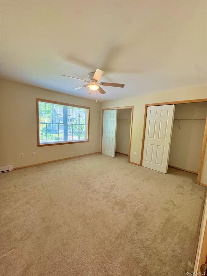 27 Hemlock St #A - Photo 7 of 14